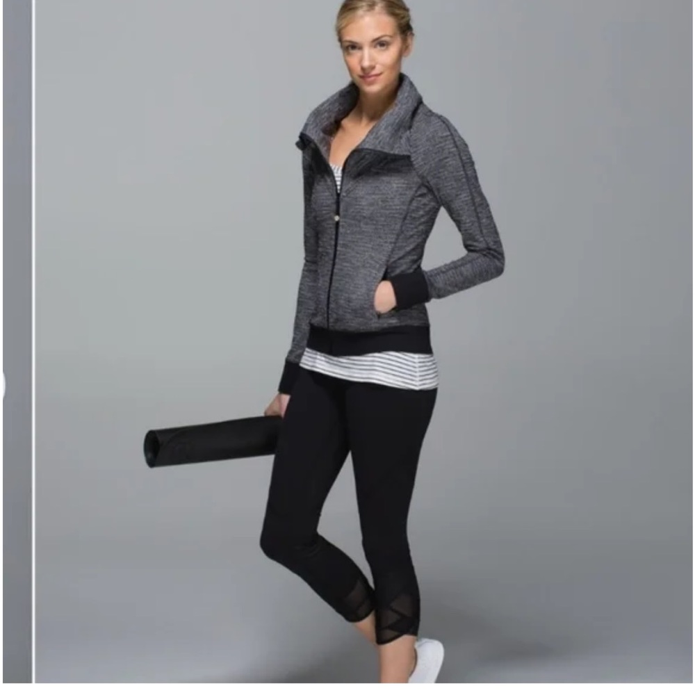 Lululemon Be Present Jacket Coco Pique Black 2